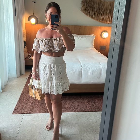 Meet your Posher, Lauren - Picture 4 of 9